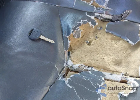 2006 Chevrolet Silverado 1500 Work Truck z USA, uszkodzony, nr VIN 3GCEC14X36G151042